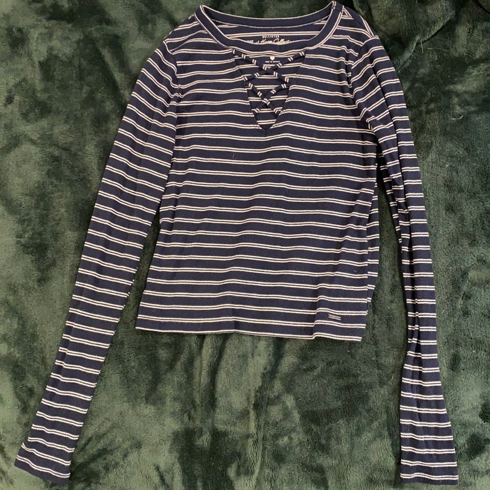 hollister shirt